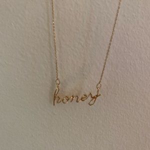 brandy melville honey necklace